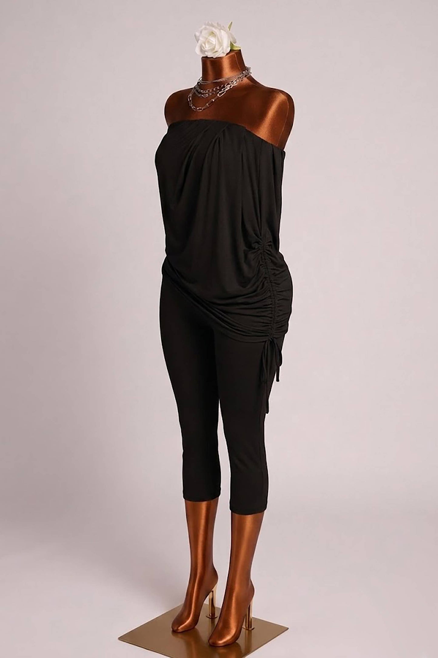 Strapless draping detailed capri jumpsuit